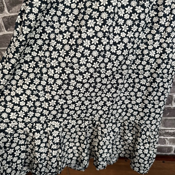 NWT Billabong flirty mood floral black white puff sleeve mini dress - Picture 16 of 16